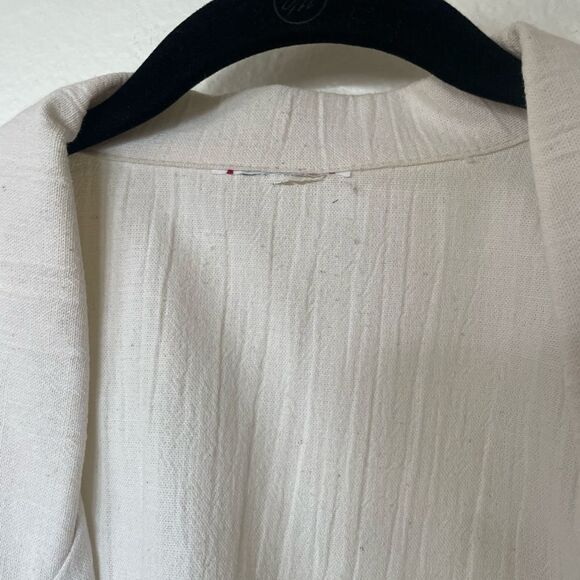 White textured blazer - Picture 7 of 8